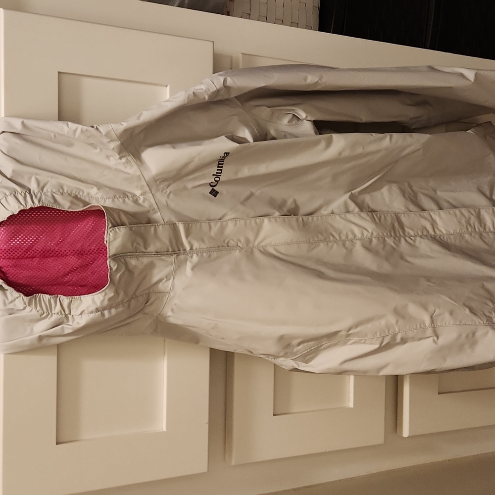 Hooded windbreaker🫶🏼